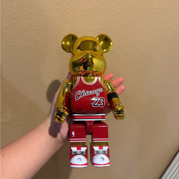 Michael Jordan 1985 Rookie Jersey Bearbrick 400% - Picture 1 of 6